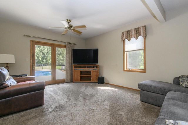 S38W34010 County Road D, Dousman, WI 53118