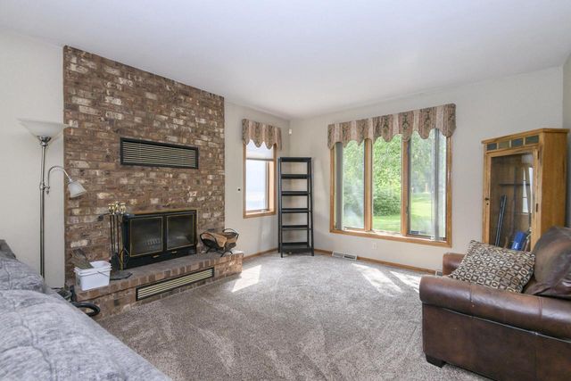 S38W34010 County Road D, Dousman, WI 53118