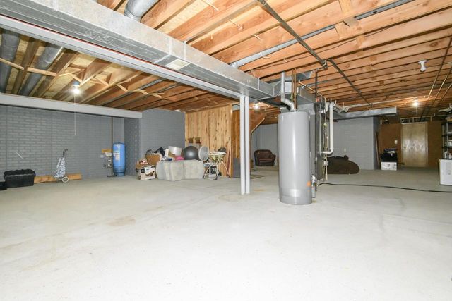 S38W34010 County Road D, Dousman, WI 53118