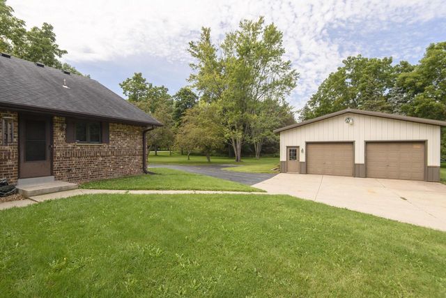 S38W34010 County Road D, Dousman, WI 53118