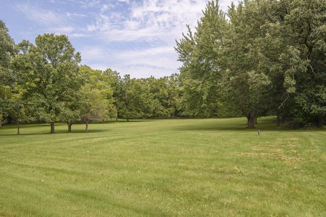 S38W34010 County Road D, Dousman, WI 53118