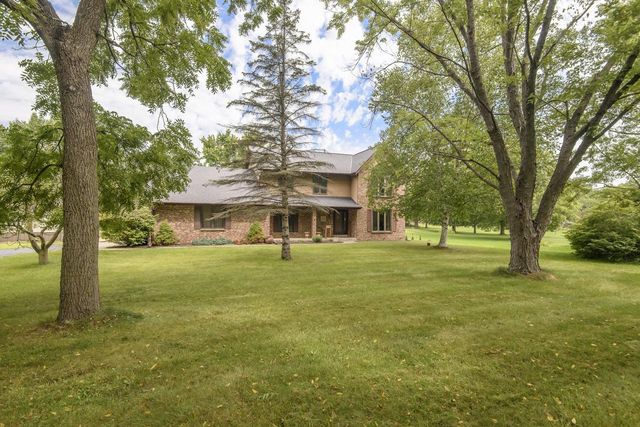 S38W34010 County Road D, Dousman, WI 53118