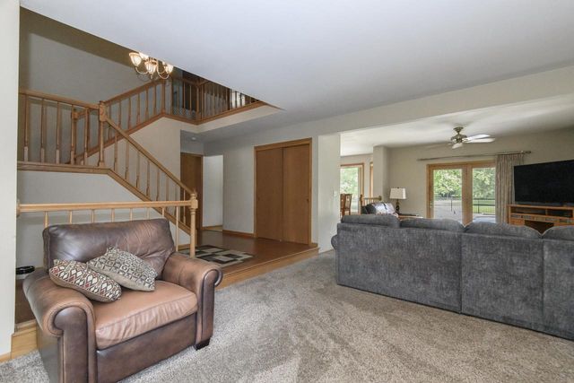 S38W34010 County Road D, Dousman, WI 53118