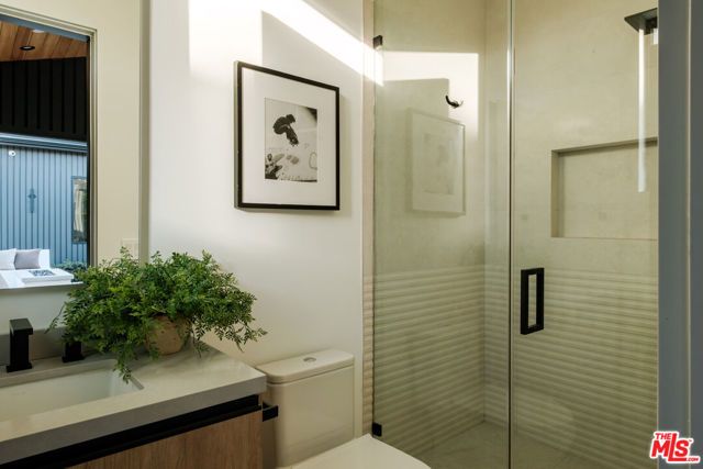15473 La Maida Street, Sherman Oaks, CA 91403