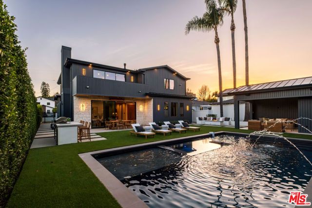 15473 La Maida Street, Sherman Oaks, CA 91403