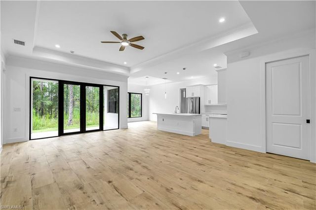 2668 39th Ave NE, Naples, FL 34120