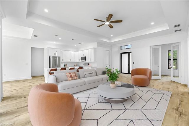 2668 39th Ave NE, Naples, FL 34120