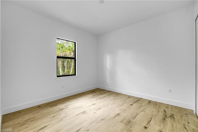 2668 39th Ave NE, Naples, FL 34120