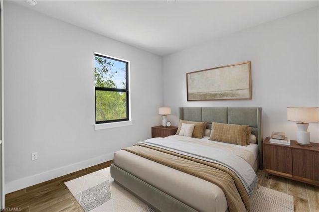 2668 39th Ave NE, Naples, FL 34120