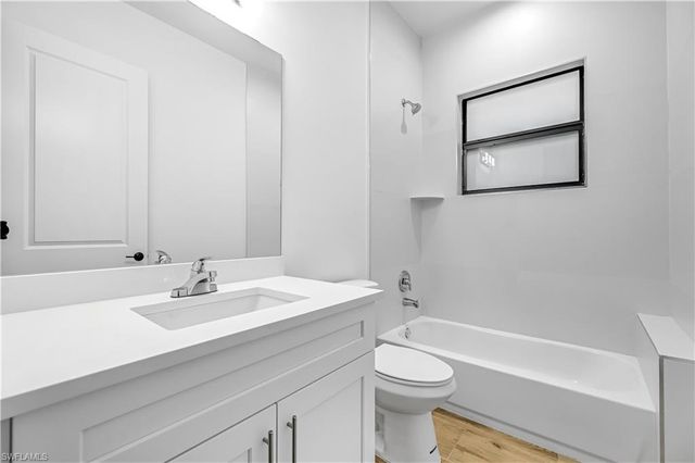 2668 39th Ave NE, Naples, FL 34120