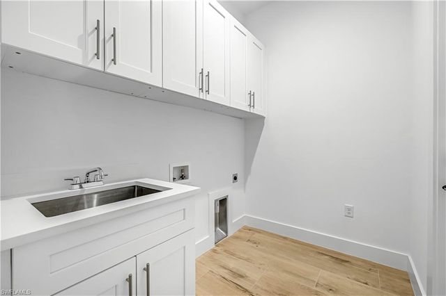 2668 39th Ave NE, Naples, FL 34120