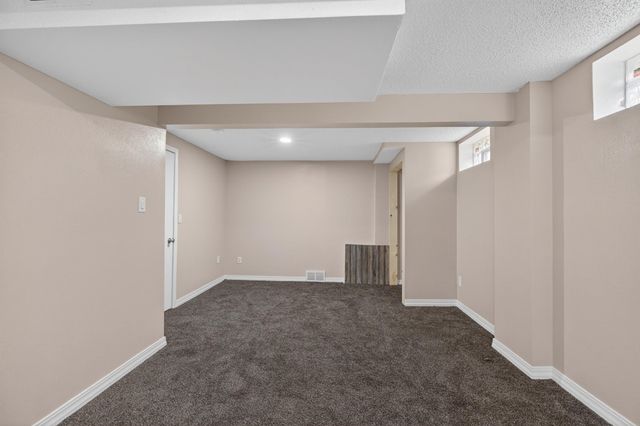 1234 Northey Street, Waterloo, IA 50703