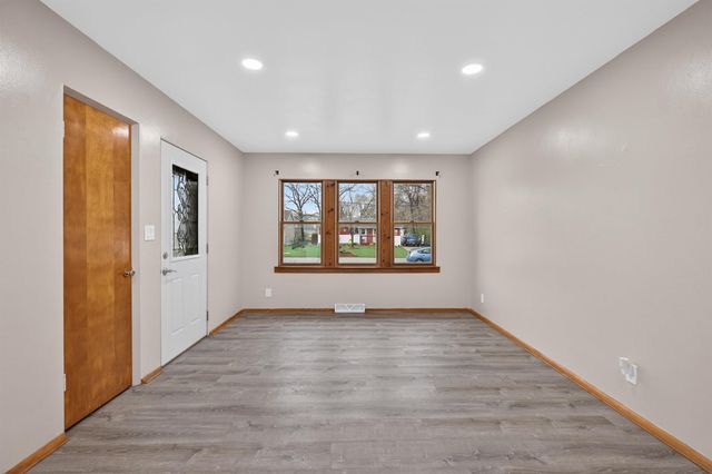 1234 Northey Street, Waterloo, IA 50703