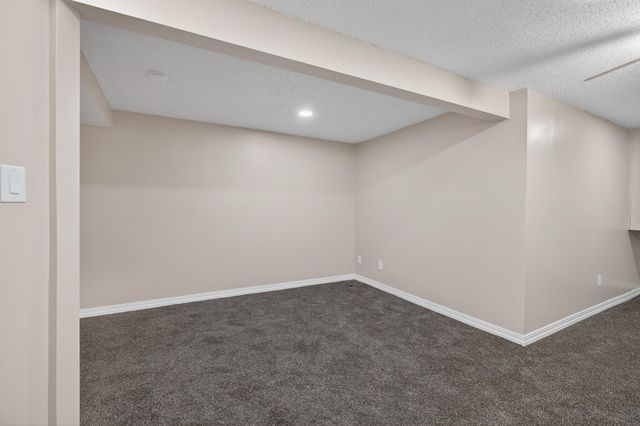 1234 Northey Street, Waterloo, IA 50703