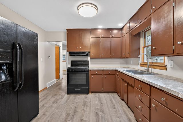 1234 Northey Street, Waterloo, IA 50703