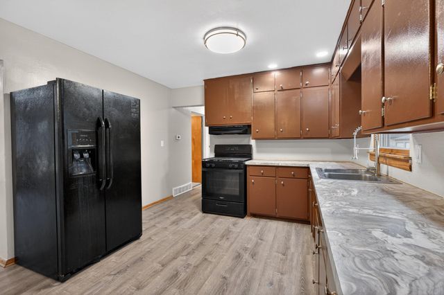 1234 Northey Street, Waterloo, IA 50703