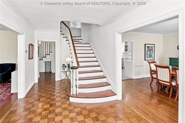 1017 Edgewood Drive, Charleston, WV 25302