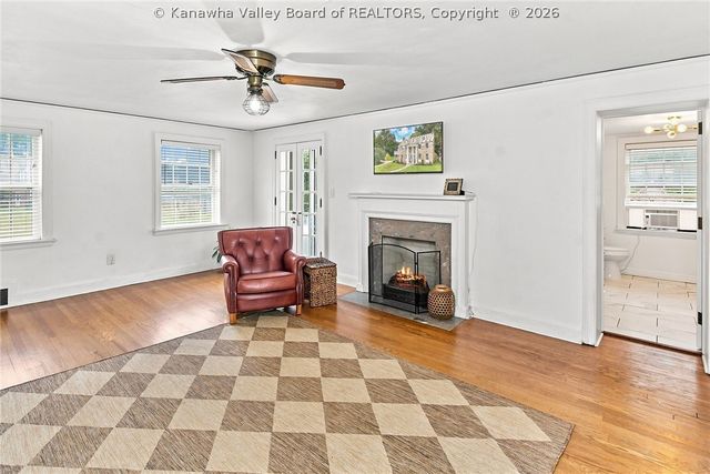 1017 Edgewood Drive, Charleston, WV 25302