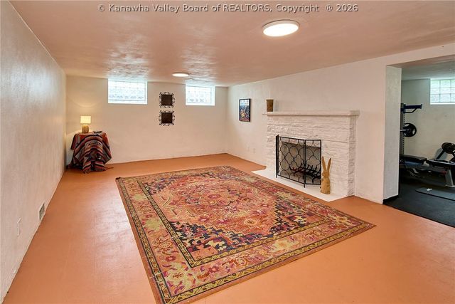 1017 Edgewood Drive, Charleston, WV 25302