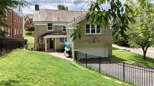 1017 Edgewood Drive, Charleston, WV 25302