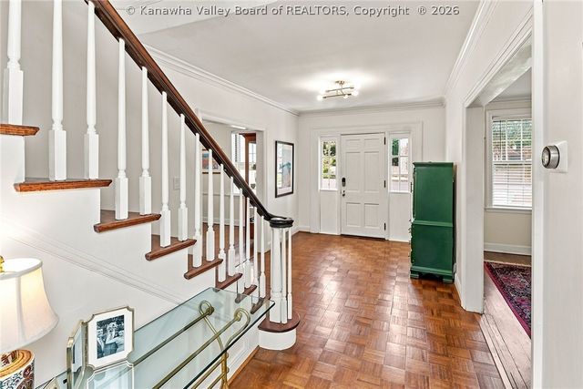 1017 Edgewood Drive, Charleston, WV 25302