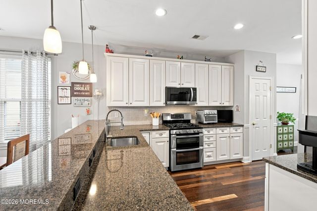 74 Marlow Drive, Jackson, NJ 08527