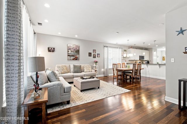 74 Marlow Drive, Jackson, NJ 08527