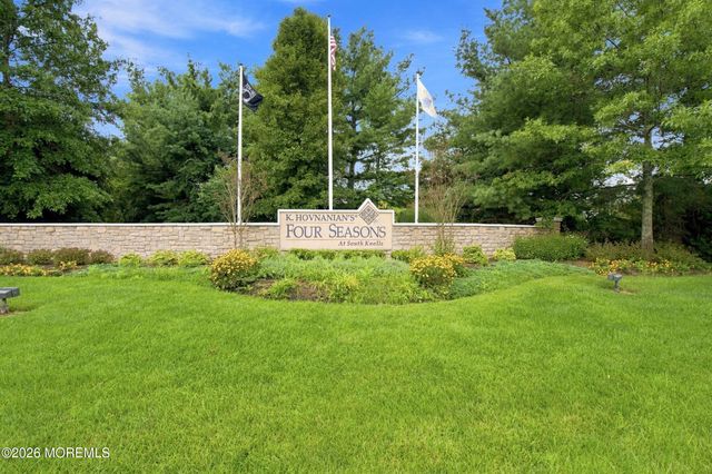 74 Marlow Drive, Jackson, NJ 08527