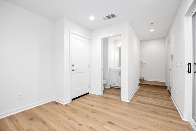 2572 Chamomile, Carlsbad, CA 92008