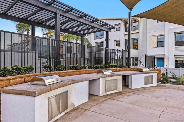 2572 Chamomile, Carlsbad, CA 92008