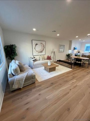 2572 Chamomile, Carlsbad, CA 92008