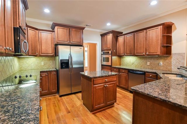 35 Nicklaus Circle, Social Circle, GA 30025
