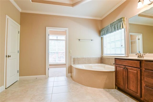 35 Nicklaus Circle, Social Circle, GA 30025