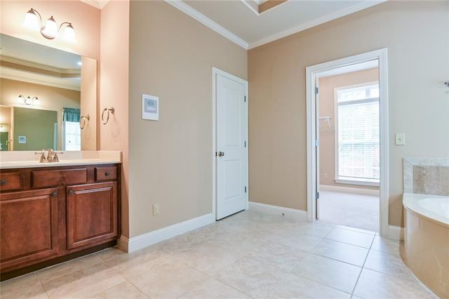 35 Nicklaus Circle, Social Circle, GA 30025