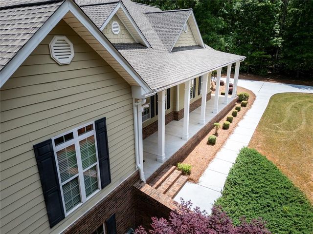 35 Nicklaus Circle, Social Circle, GA 30025