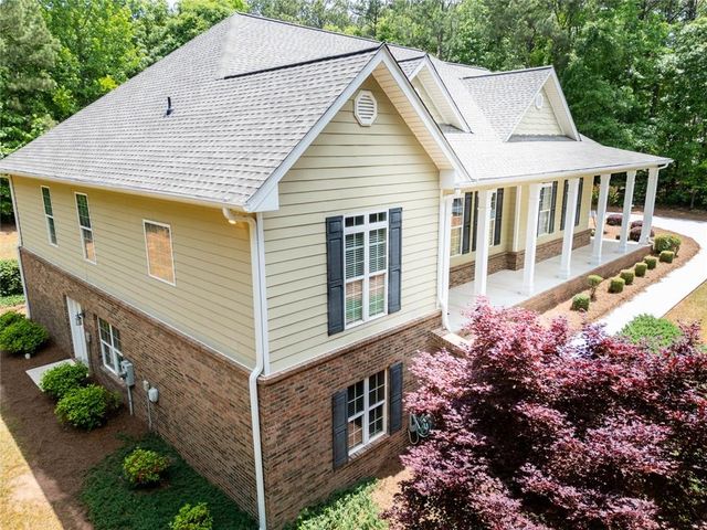 35 Nicklaus Circle, Social Circle, GA 30025