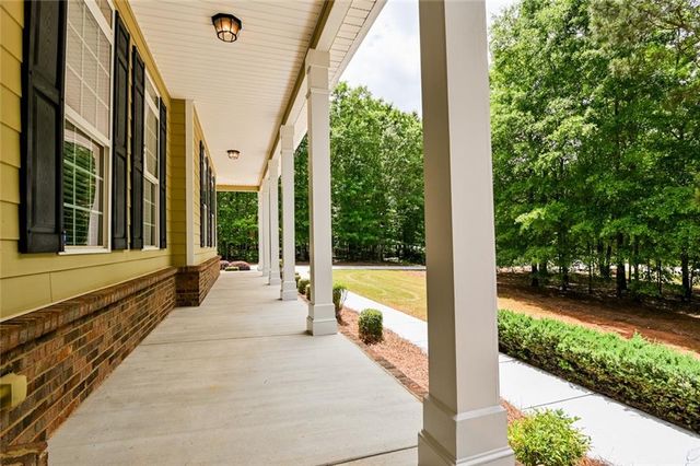 35 Nicklaus Circle, Social Circle, GA 30025