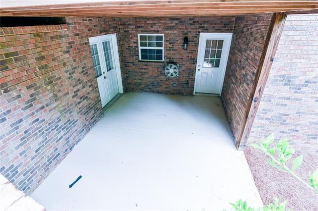 35 Nicklaus Circle, Social Circle, GA 30025