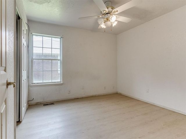 11401 Matthews Avenue, Oklahoma City, OK 73162