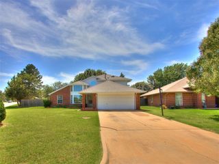 11401 Matthews Avenue, Oklahoma City, OK 73162
