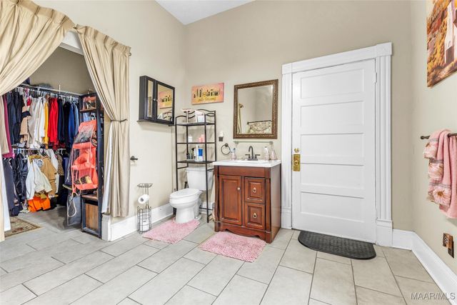 1802 Madison Avenue, Montgomery, AL 36107
