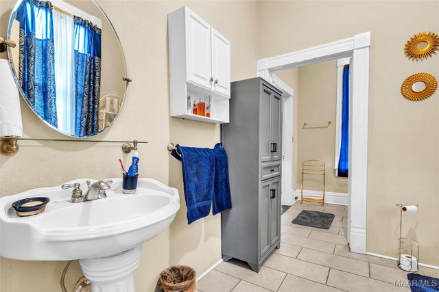 1802 Madison Avenue, Montgomery, AL 36107