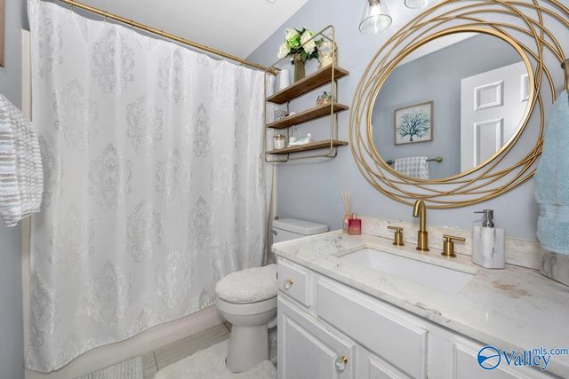 1616 Lake Manor Drive, Decatur, AL 35603