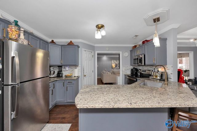 1616 Lake Manor Drive, Decatur, AL 35603