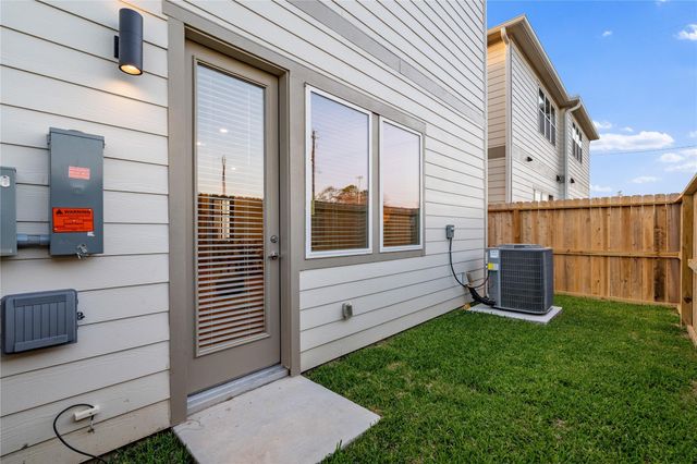 6445 Rena Street, Houston, TX 77092