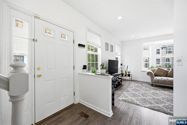 216 Barringer, Nutley, NJ 07110