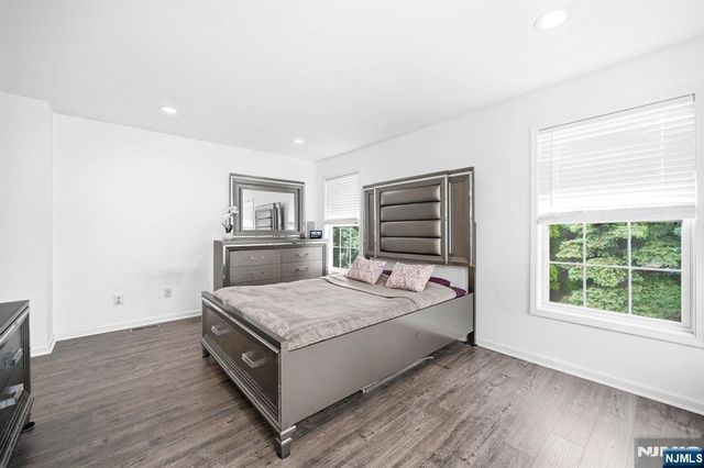 216 Barringer, Nutley, NJ 07110