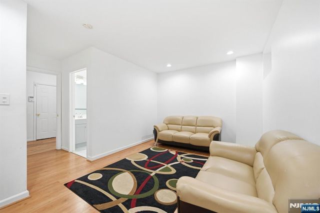 216 Barringer, Nutley, NJ 07110