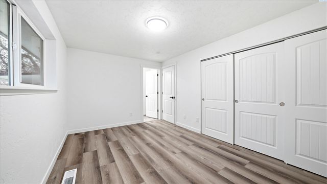 1606 W 19th Ave., Kennewick, WA 99336