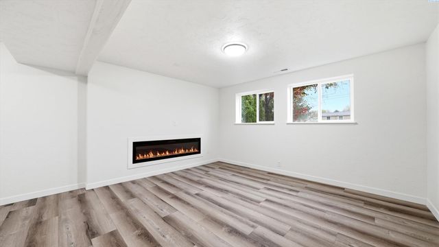 1606 W 19th Ave., Kennewick, WA 99336